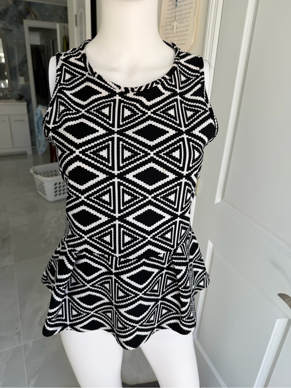 Hug Black & White Geometric Peplum Top